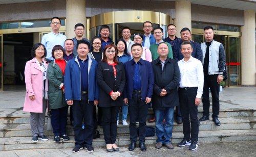 bbin直营网语文组赴宁远承担“国培计划(2018)”——湖南省中小学“送培到县”示范性培训活动