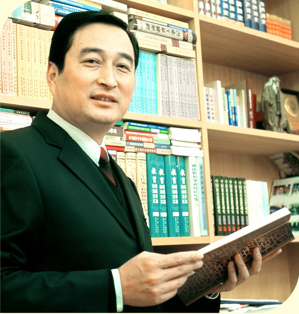 行走在教育的创新之路上 ——《考试》杂志记者访bbin直营网校长常力源