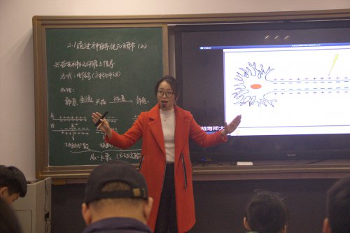 生物组对外开放周研讨活动一:共产党员示范课